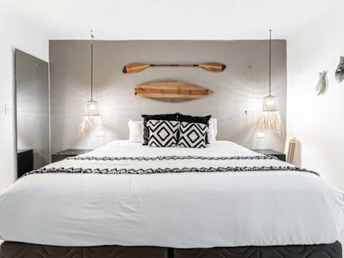 King-size bed