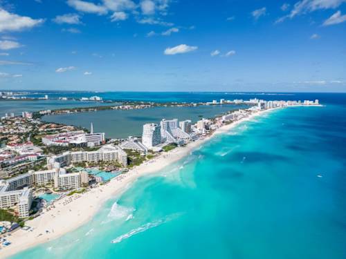 Nearby: Cancun Hotel Zone beach