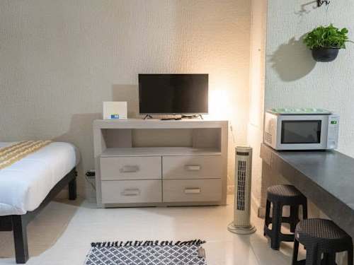 Equipped kitchenette