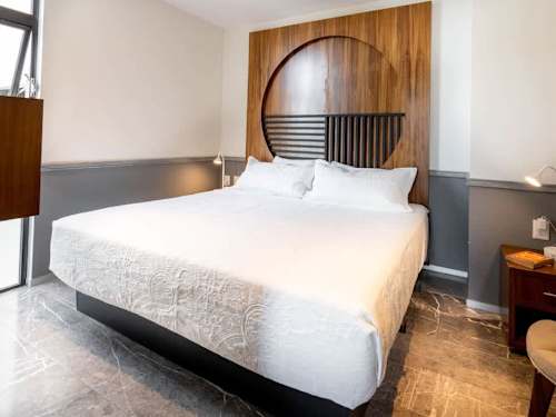 Bedroom with queen bed