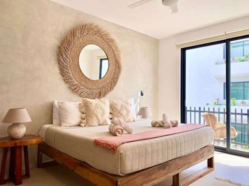 Bedroom with king-size bed