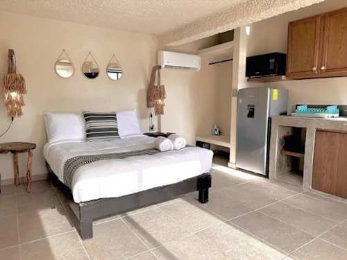 Studio bedroom with double bed
