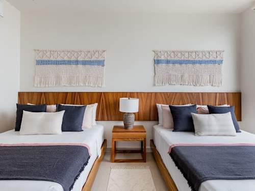 Second bedroom JUST AVAILABLE for reservation of 3 or more people.