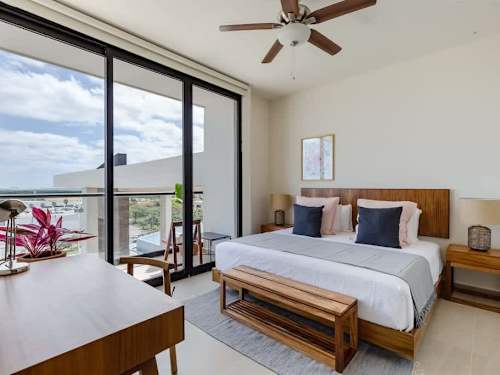 Bedroom with terrace