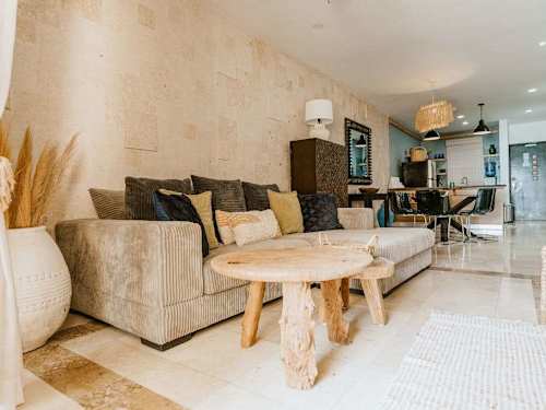 Living room (private)