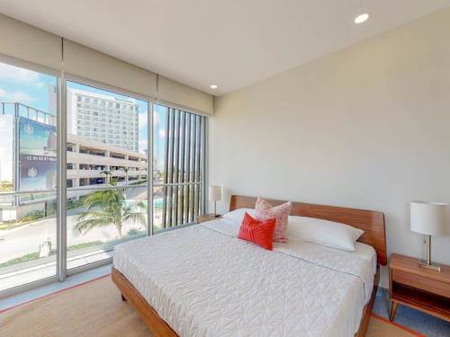 Bedroom with balcony access