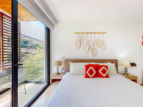 Bedroom with plush King-size bed and quality linens