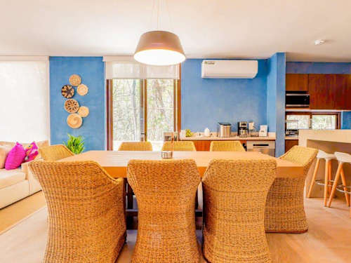 Dining table beside the kitchen
