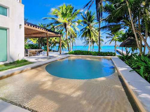 Private pool with ocean view and sun loungers (private to the villa)