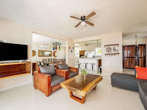 Open-plan living, kitchen and dining area