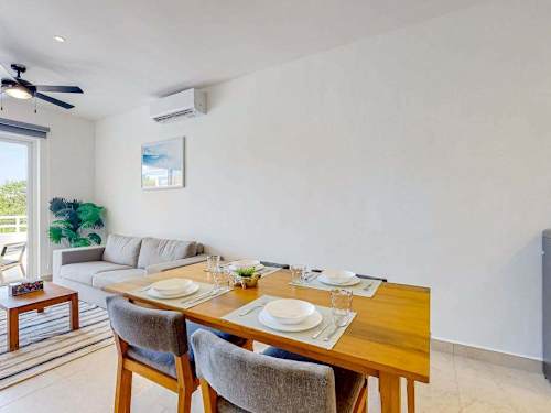 Open-plan dining and kitchen space
