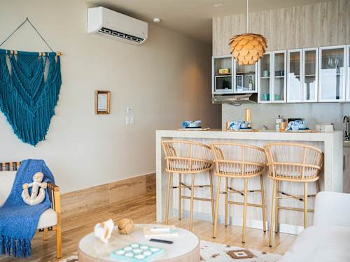 Spacious 3BR beachfront retreat | rooftop pool gym