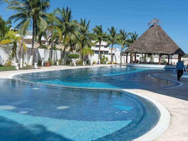 YIKAL F202 | Pool View 2BR | Cancun
