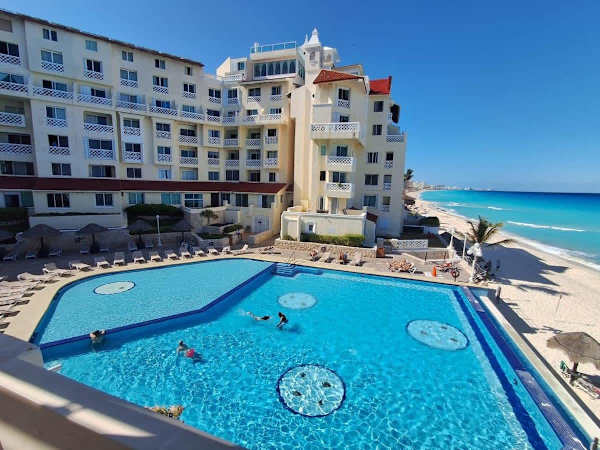 Oceanview Penthouse 3BR | Beach & Pool Access