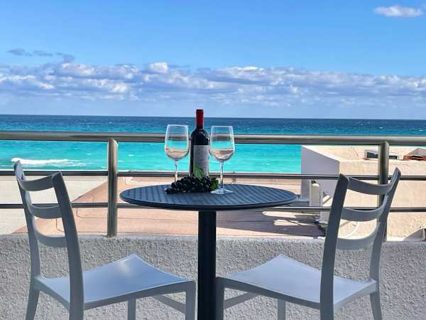 Ocean-View 2BR Townhouse - Hotel Zone Cancun