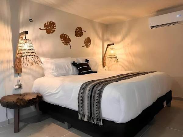 Central Studio in Downtown Cancun | AC & WiFi