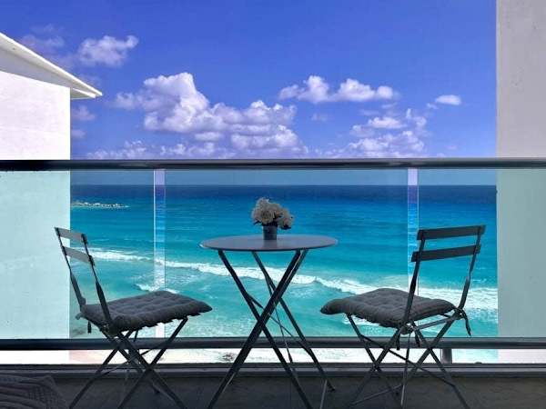 Oceanview Studio, Beach Club & 2 Pools | Cancun