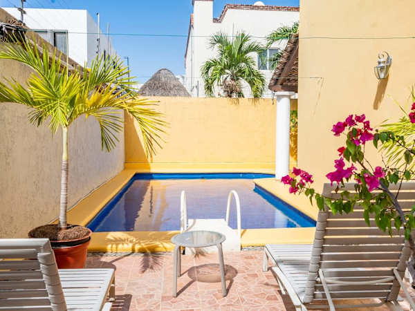 Cancun House for 6 | Private Pool & Parking