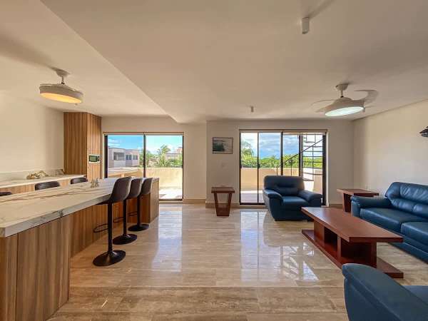 Spacious 2BR · Steps to Beach · Hotel Zone Cancún