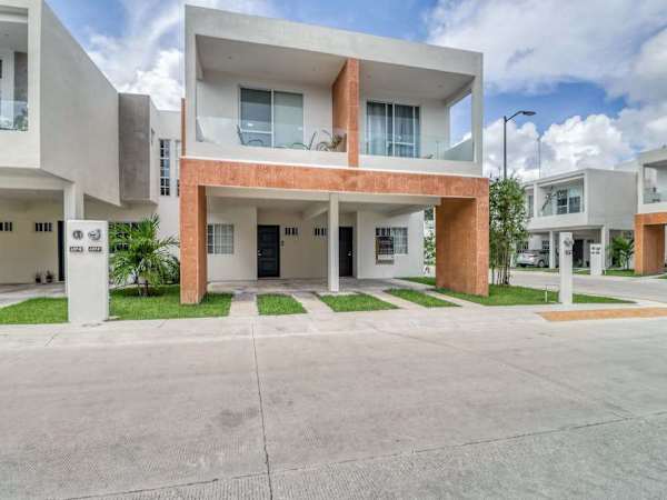 3BR Villa - Playa del Carmen - Pool - Sleeps 7