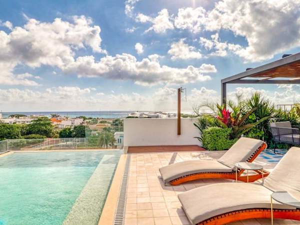 Playa Studio · Rooftop Pool · Walk to 5th Ave