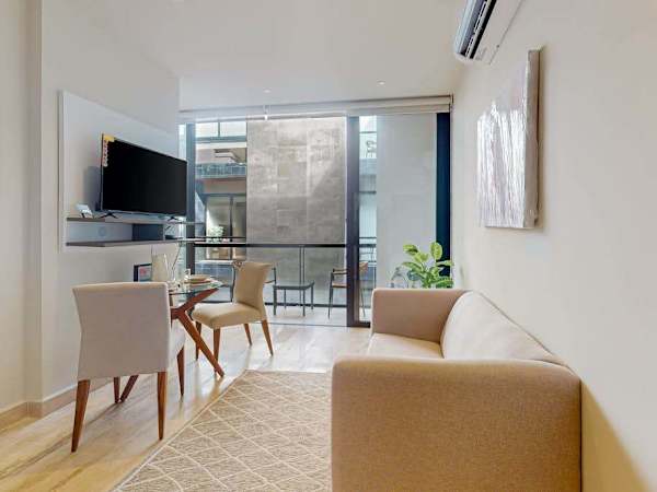 Modern 1BR Condo | Rooftop Pool & Gym, Near Beach