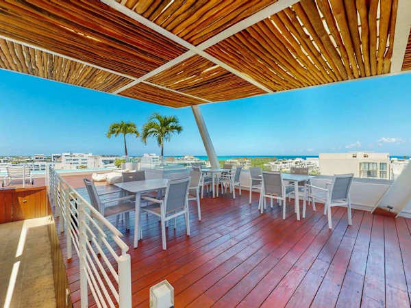 Playa del Carmen Condo: Rooftop Pool & Ocean View