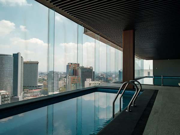 Skytown Reforma Studio  Pool, Spa & Skyline