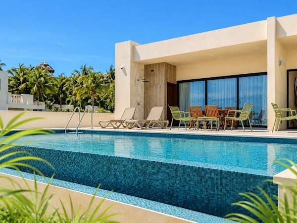Villa Eclipse: Dreams in the Mexican Caribbean