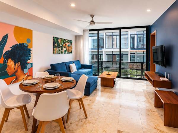 Dog-friendly luxe apartment in a great location wi