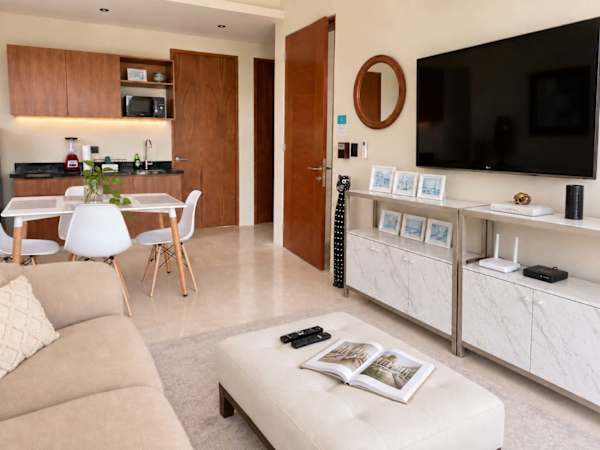 Rooftop Pool Apt for 4 | Near Isla Ferry, Cancun