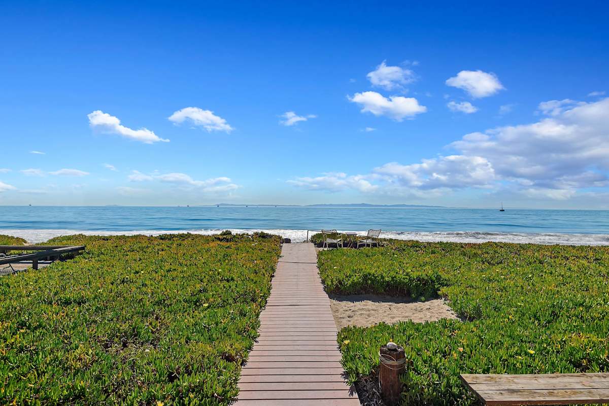 Garden Cottage at Miramar Beach with Shared Deck — Montecito, CA — vacation rental