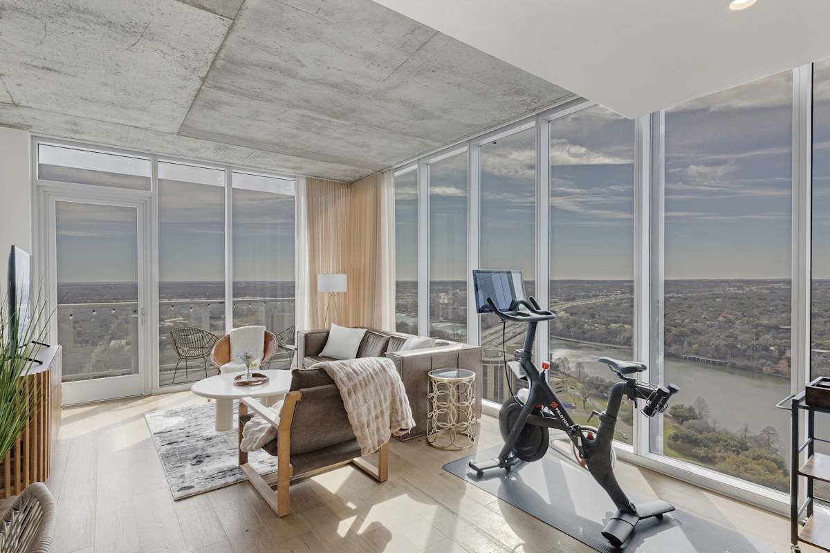 High Rise Luxury Condo with Lake & City Views — Austin, TX — vacation rental