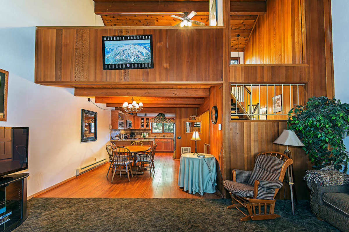 Winterset #02 Shared Hot Tub & Pool! — Mammoth Lakes, CA — vacation rental