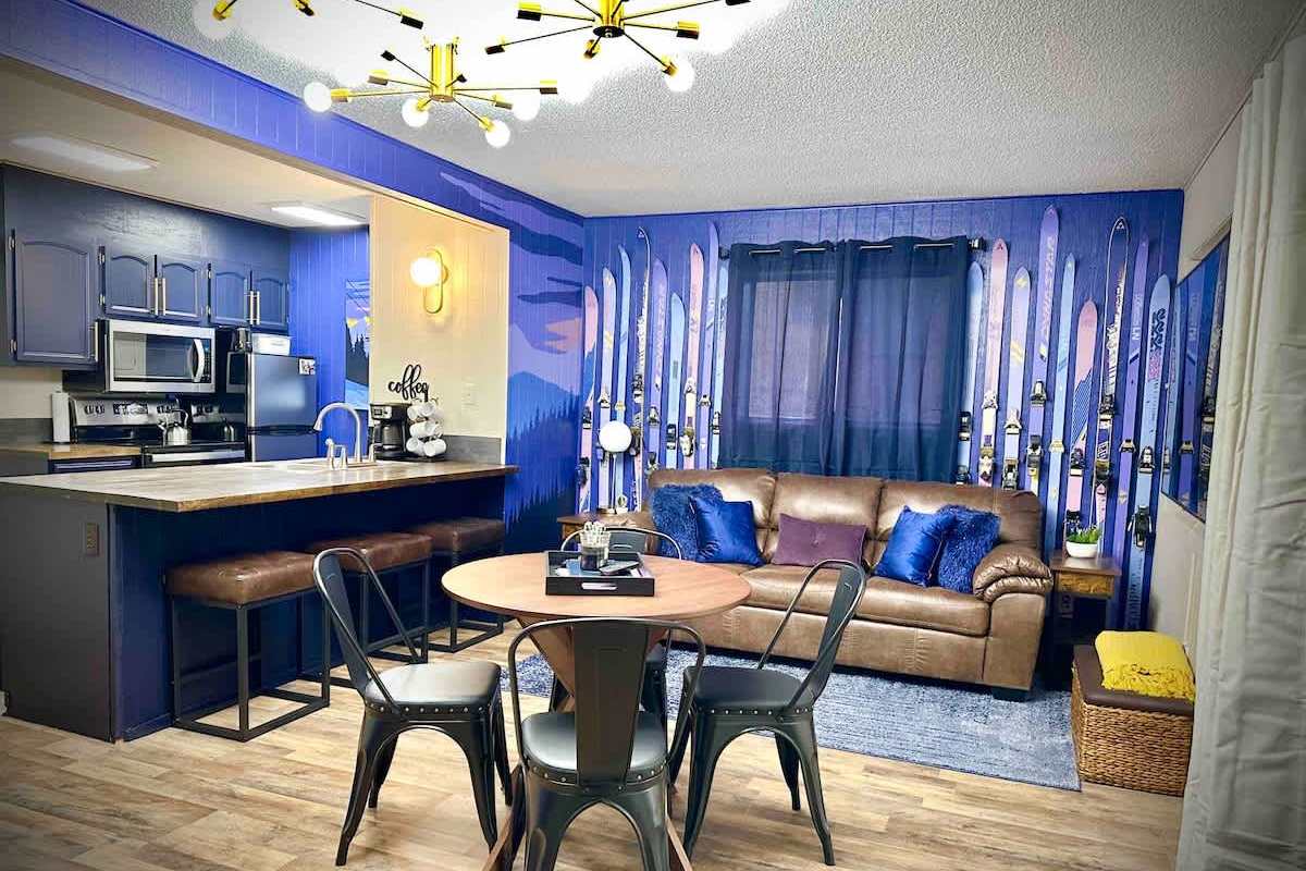 2 Blocks to Resort Base! 2b/2b - Newly remodeled! — Angel Fire, NM — vacation rental
