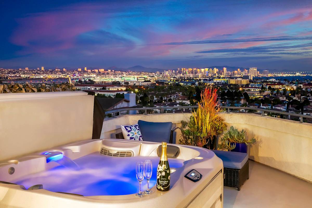 Spacious Beautiful Home with Stunning Bay Views! — San Diego, CA — vacation rental
