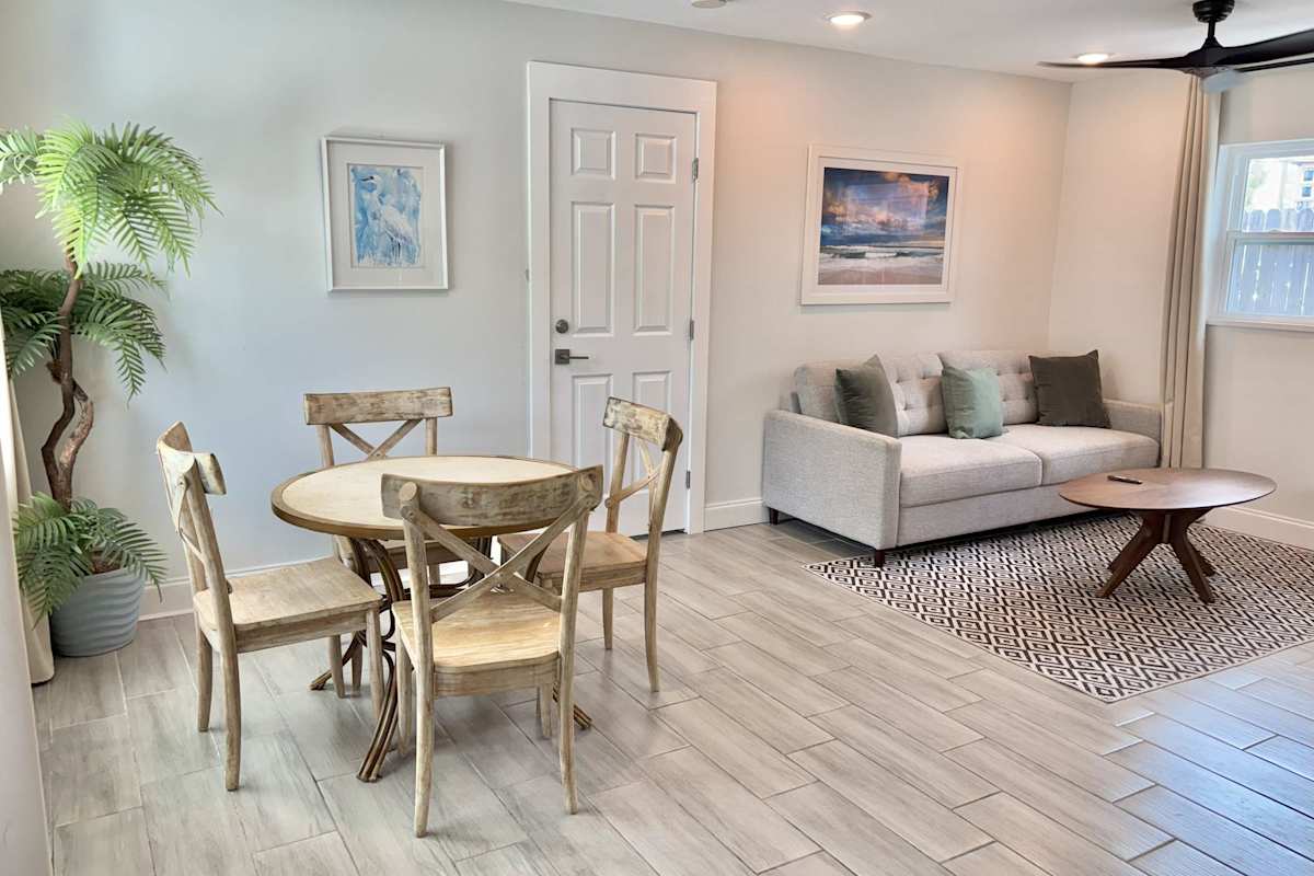 Clearwater Beach Retreats at Bayside Suite 1