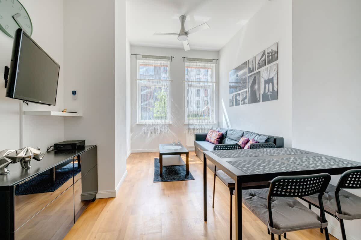 Chmielna 71 Gdańsk | Antique Apartment | Pet friendly