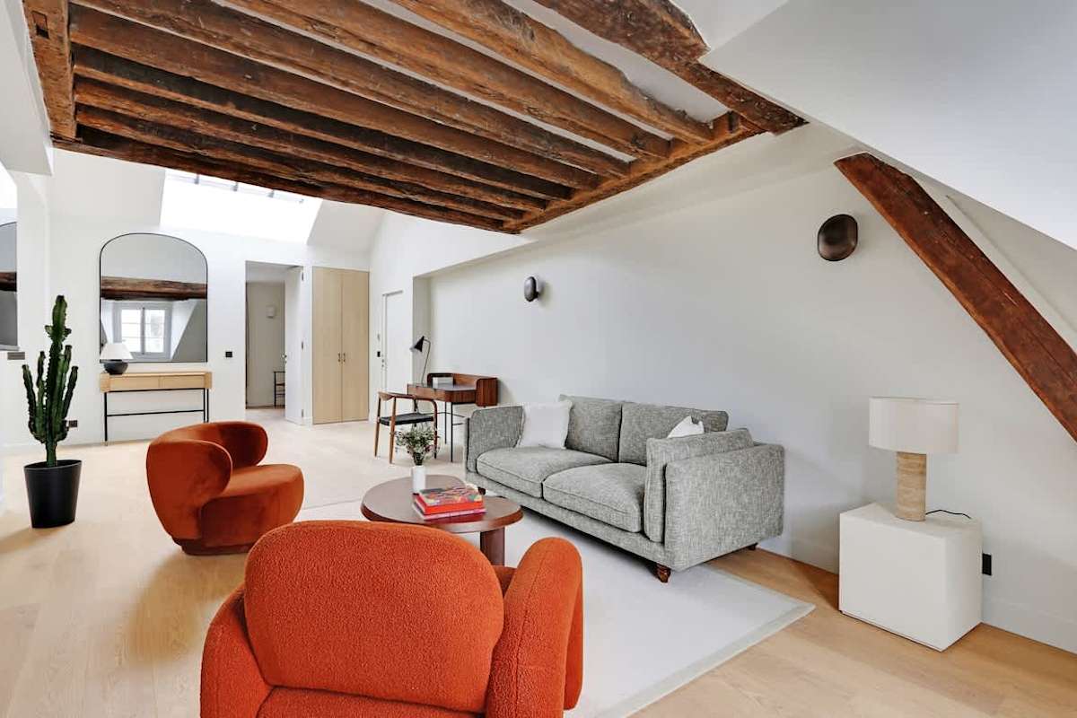A Breathtaking 2-Br 2 Ba in St-Germain-des-Près