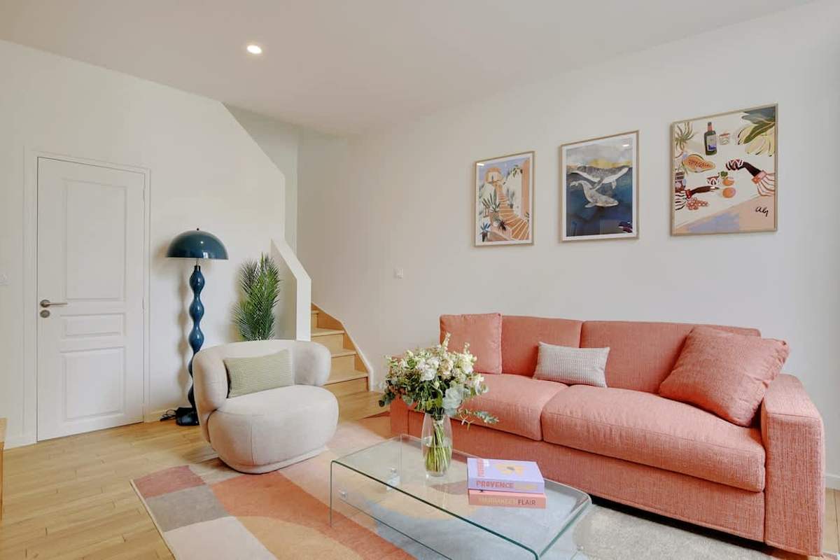 A 1-BR Duplex in the Champs-Elysées