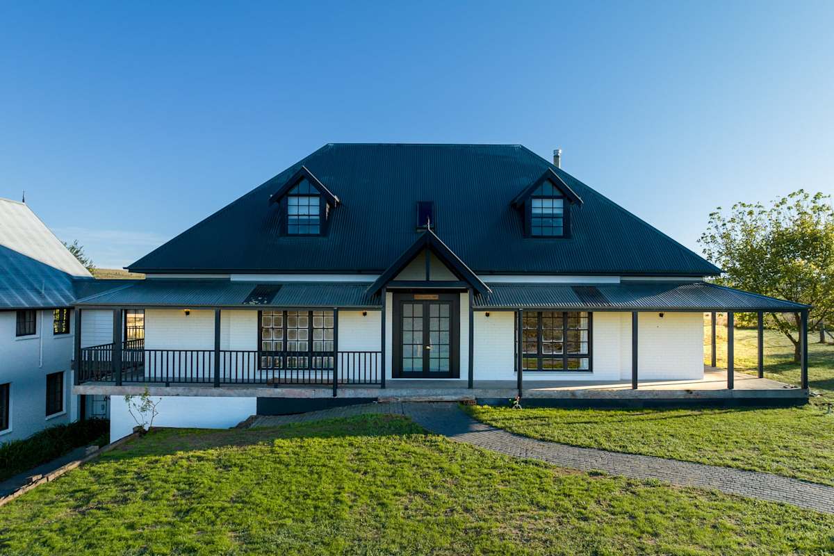 Old Alloway House - Sleeps 11 - Farm Stay