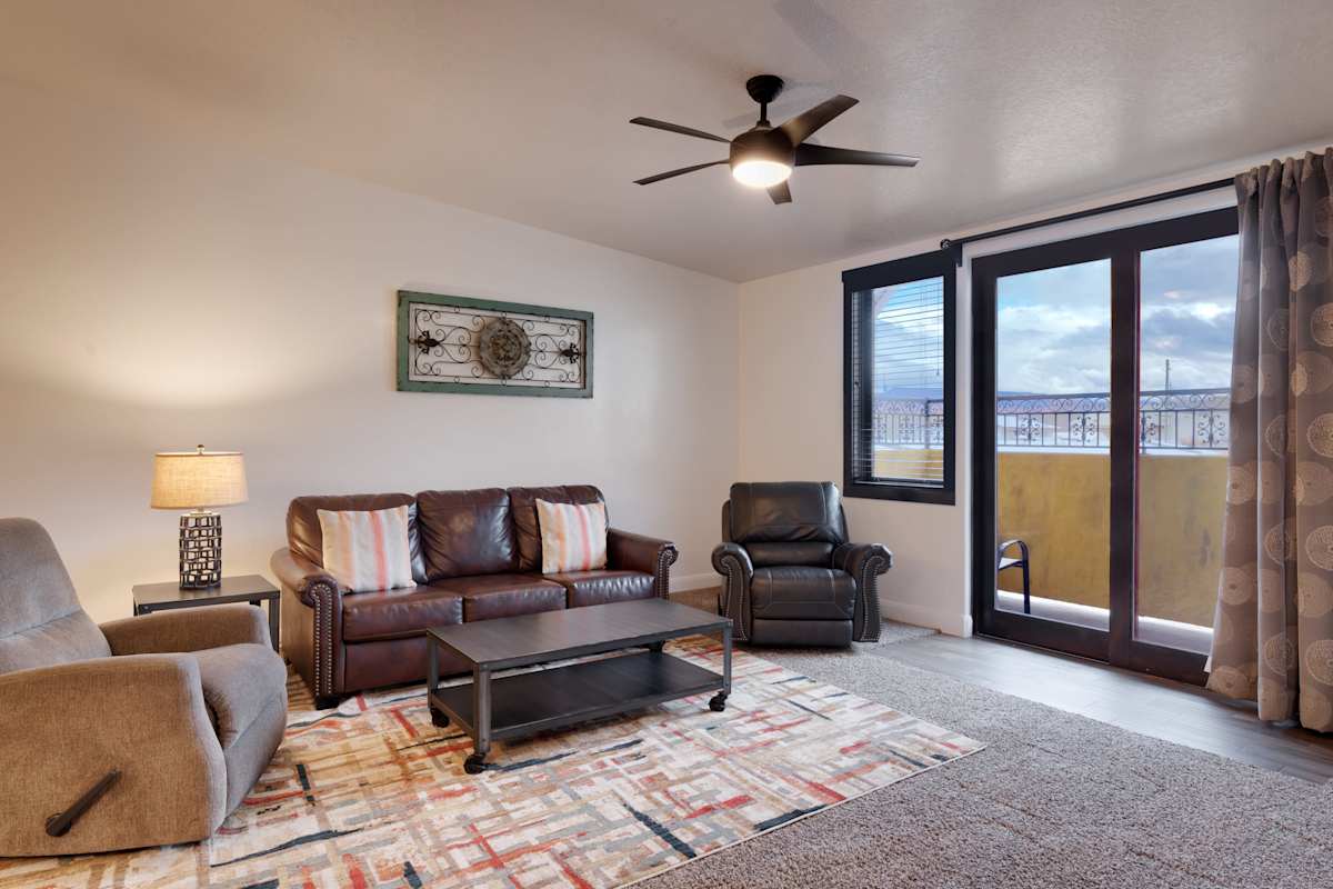 Luxury Downtown Rental - La Dolce Vita Villa #4