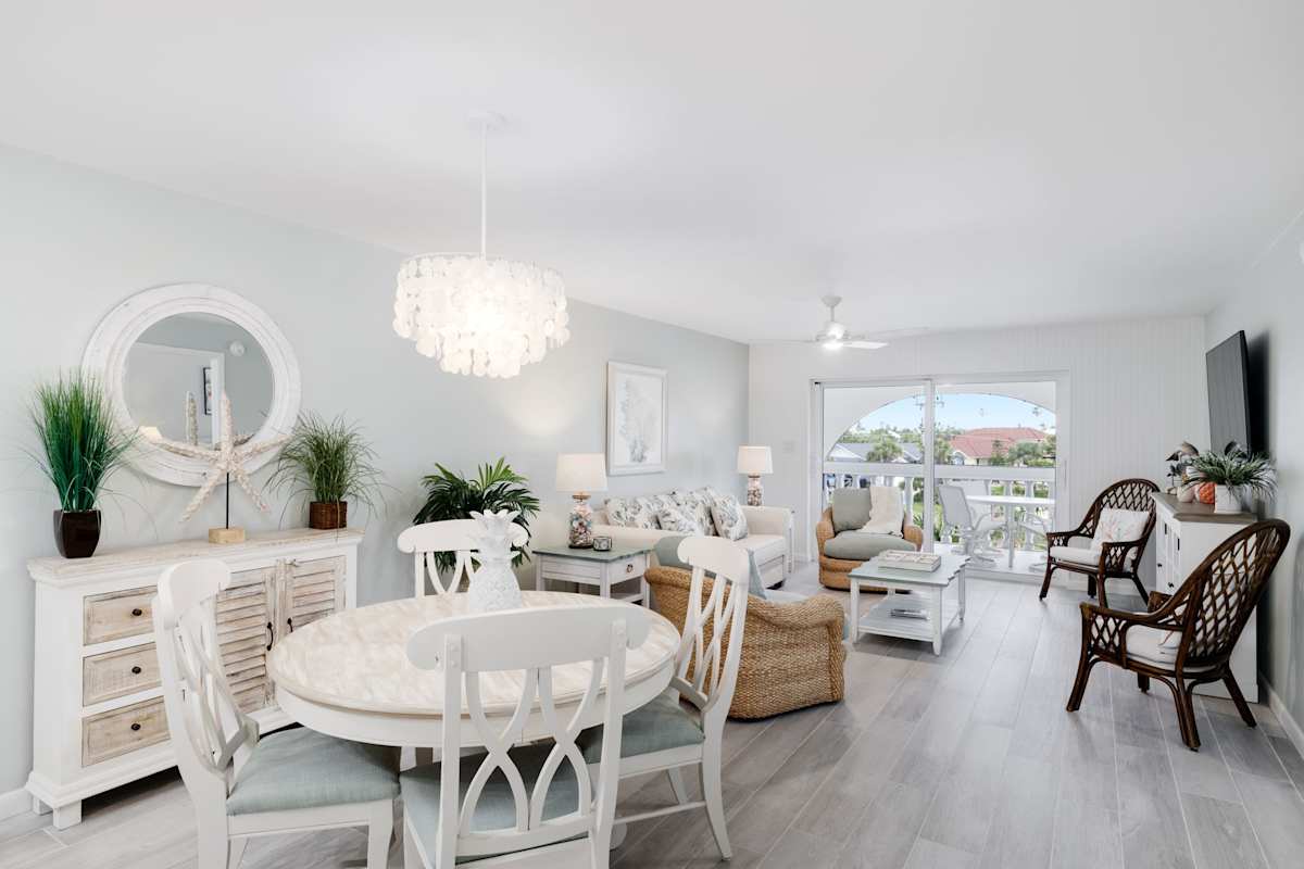 Breakers West C2 | Stunning Top Floor Beach Residence | Steps to the Sand