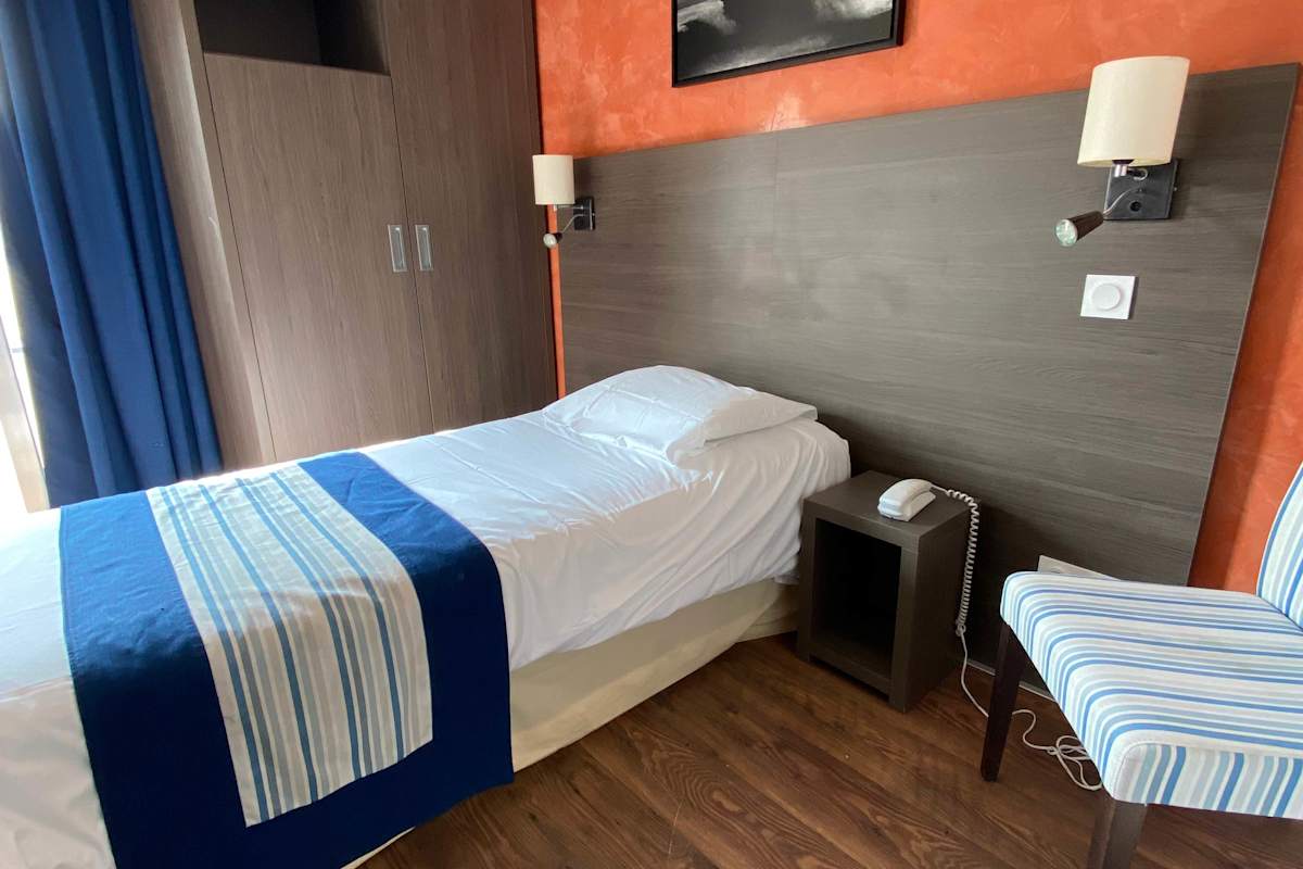 Hotel Hoche - Std Single room