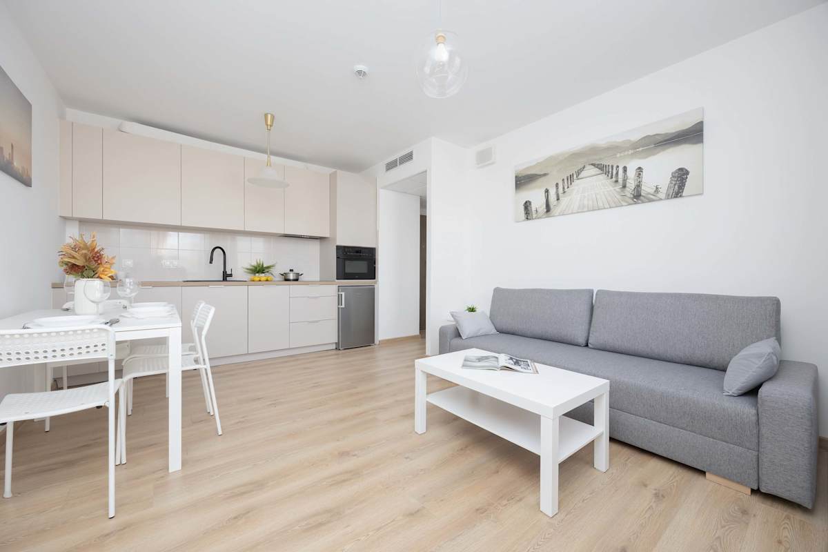 Pileckiego 59 | Bright Grey Apartment | Desk — Warszawa, Województwo mazowieckie — vacation rental