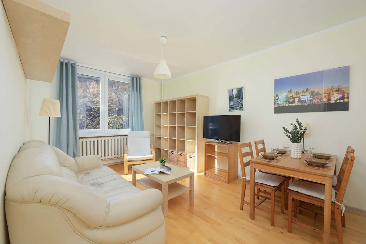 Wałowa 4 | Apartment with Balcony | Downtown — Warszawa, Województwo mazowieckie — vacation rental