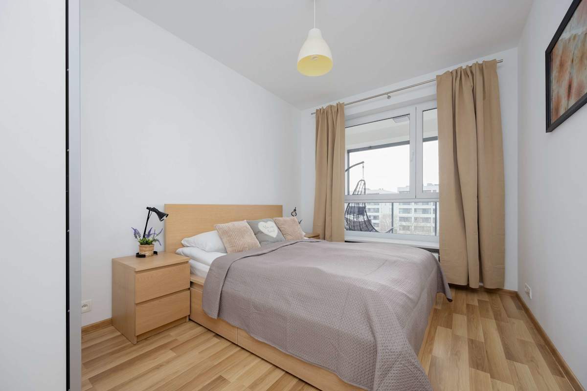 Jeziorańskiego 51 | Bright Apartment | Parking