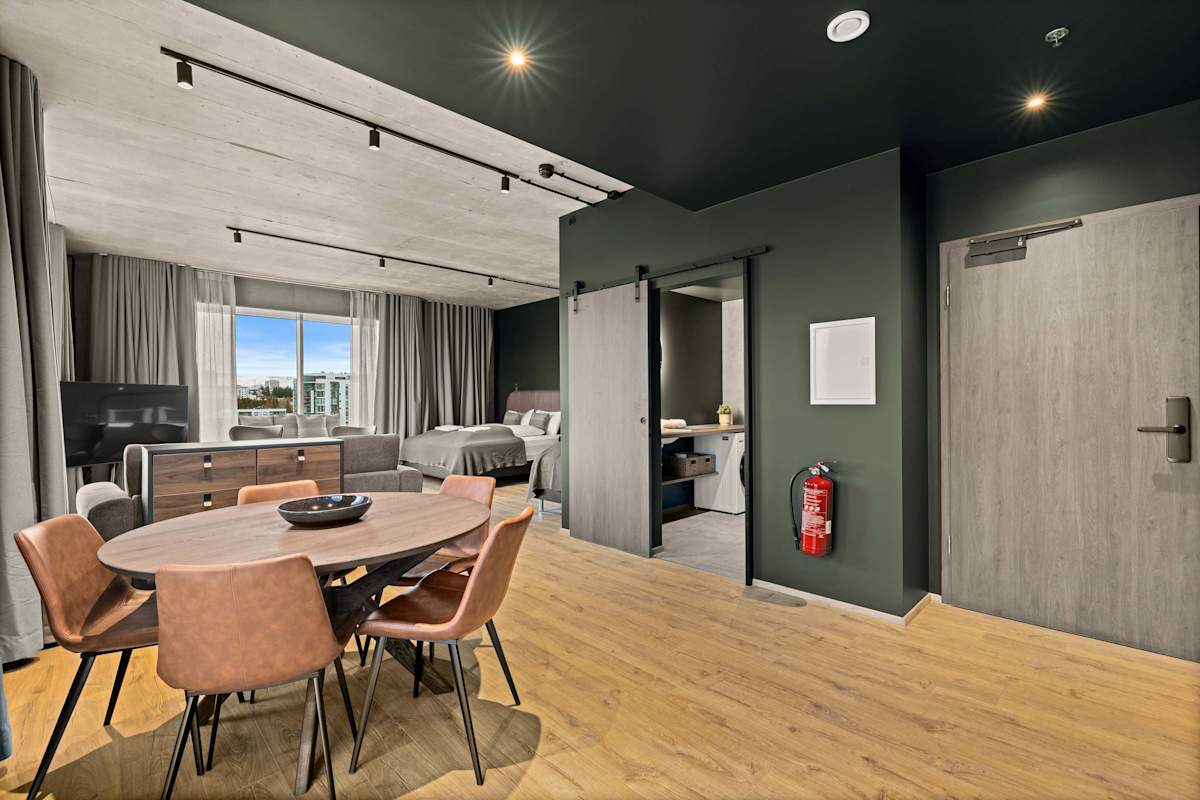 Aurora Nooks - Family Suite with free parking