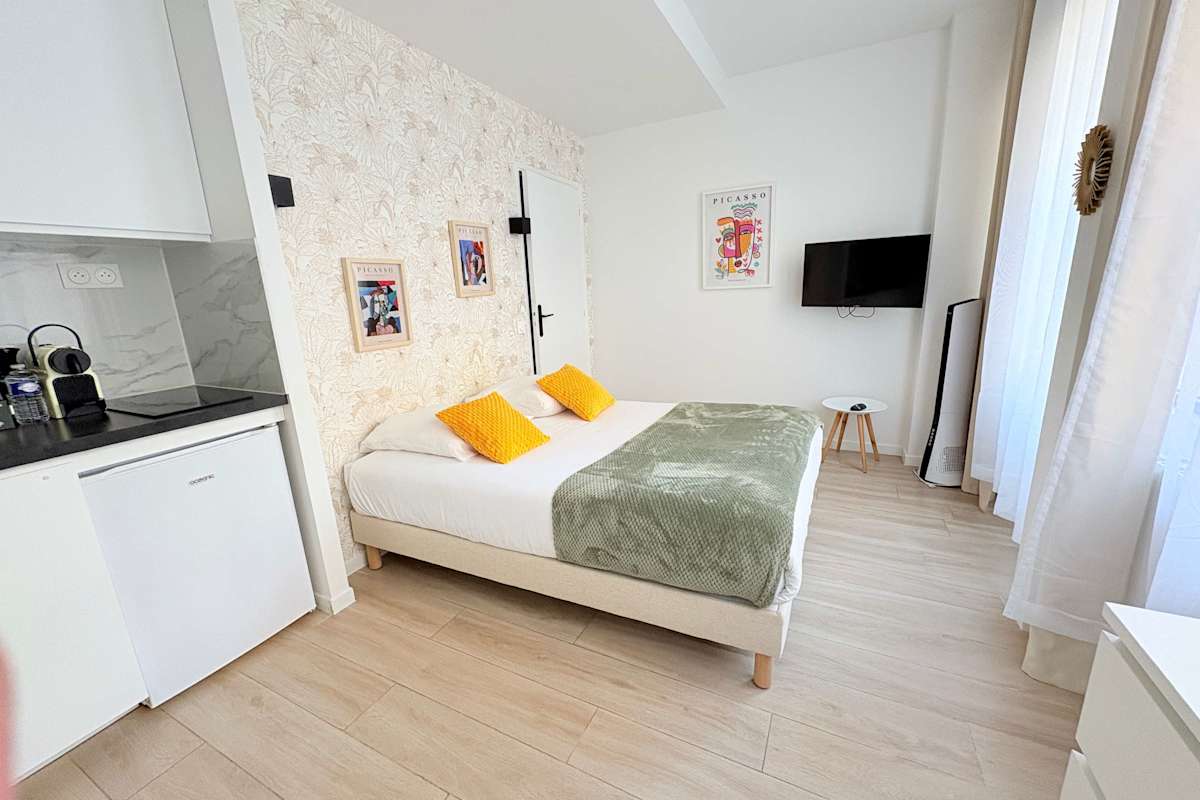 Moret Art Flats Studio DA