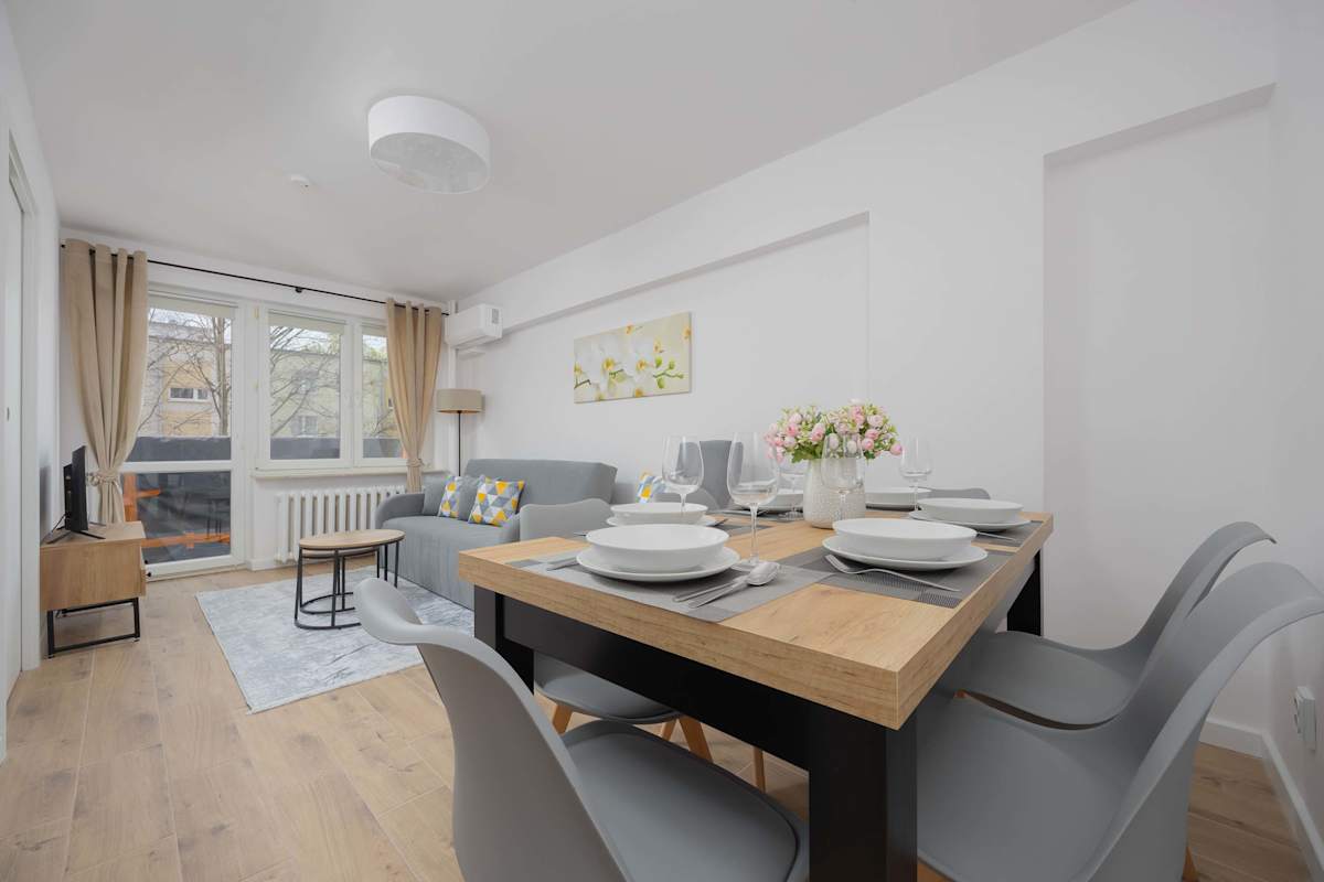 Karmelicka 19 | Bright Apartment | Home Office